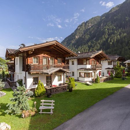 S'Doerfl Chalets Mayrhofen Exterior foto
